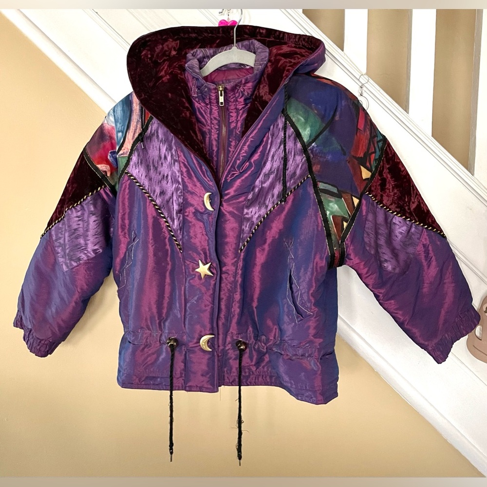 VINTAGE Ski Puffer Jacket - Mulberry Street Girls, absolutely stunning ⭐️ 🌙💜